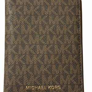 Michael Kors Jet Set Travel Passport Wallet
